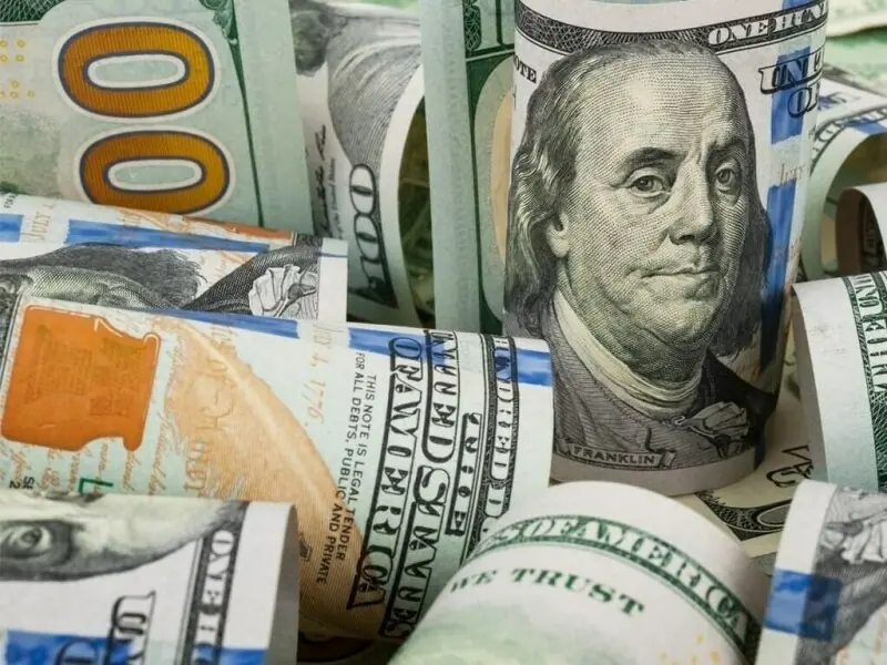 Dollar edges up ahead of CPI, trade news; yen slips