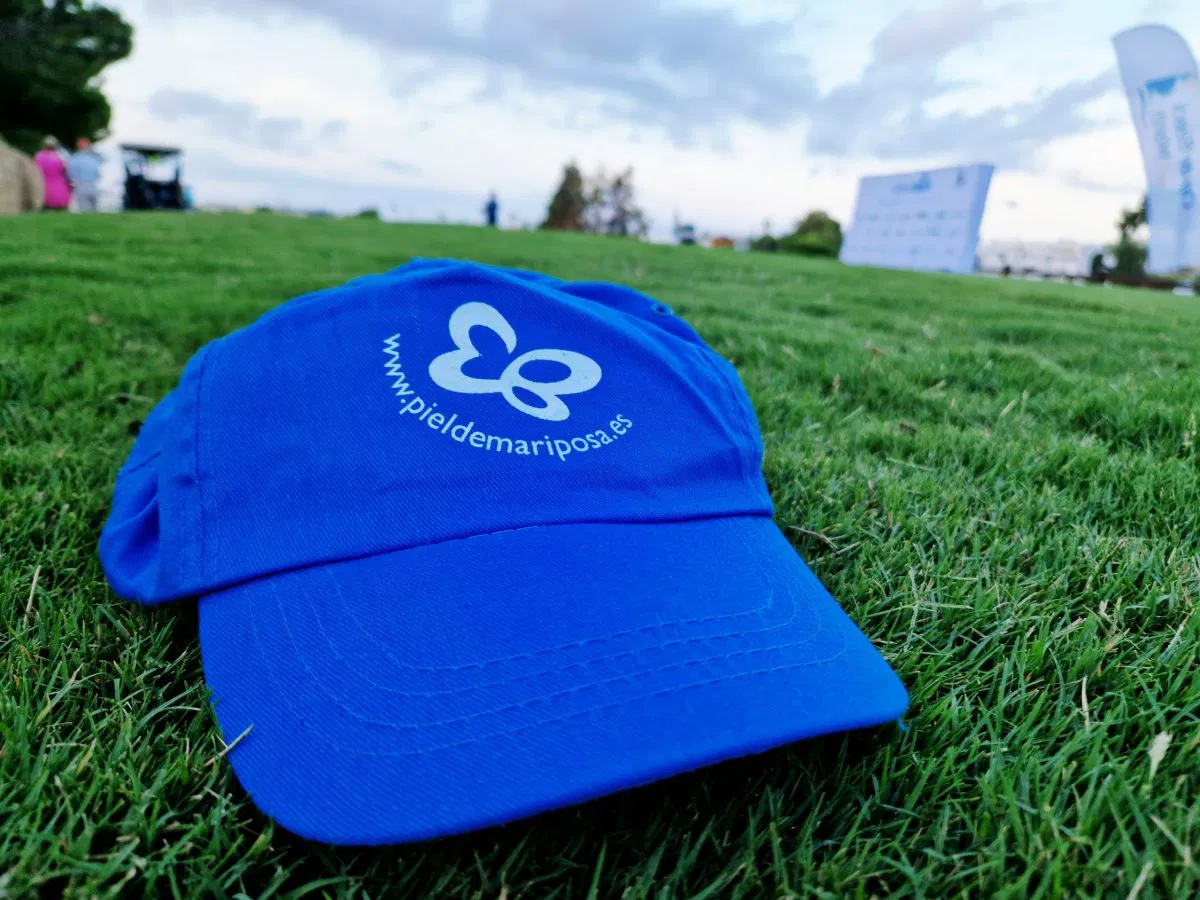 Fragile wings, strong community at Aloha golf