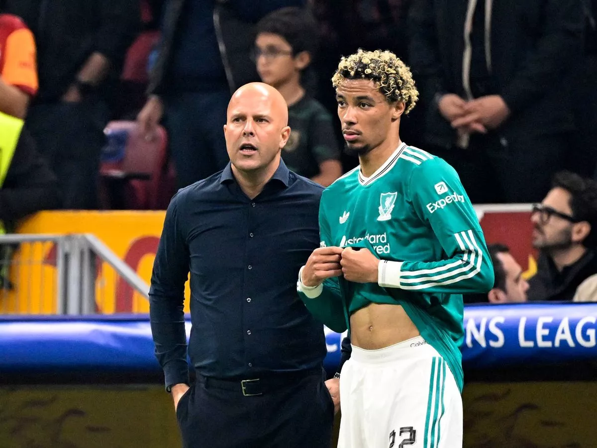 Liverpool given strange Hugo Ekitike explanation in Alexander Isak starting battle