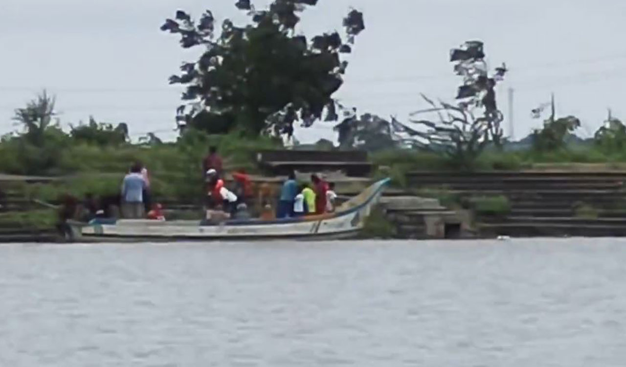 Video: Stranded without food or power, Thogarpally locals rescued after two-day ordeal