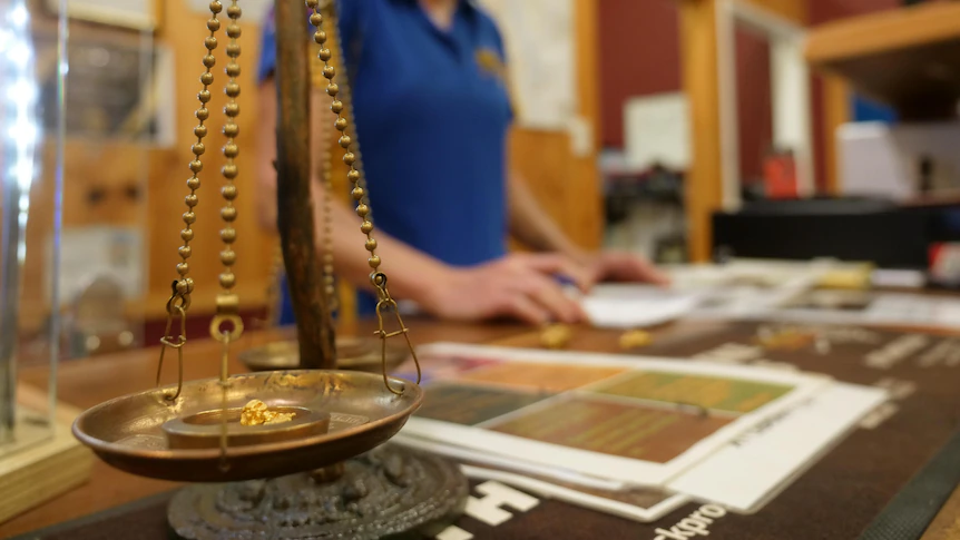 Hobby prospectors threatened by industrial miners after law change
