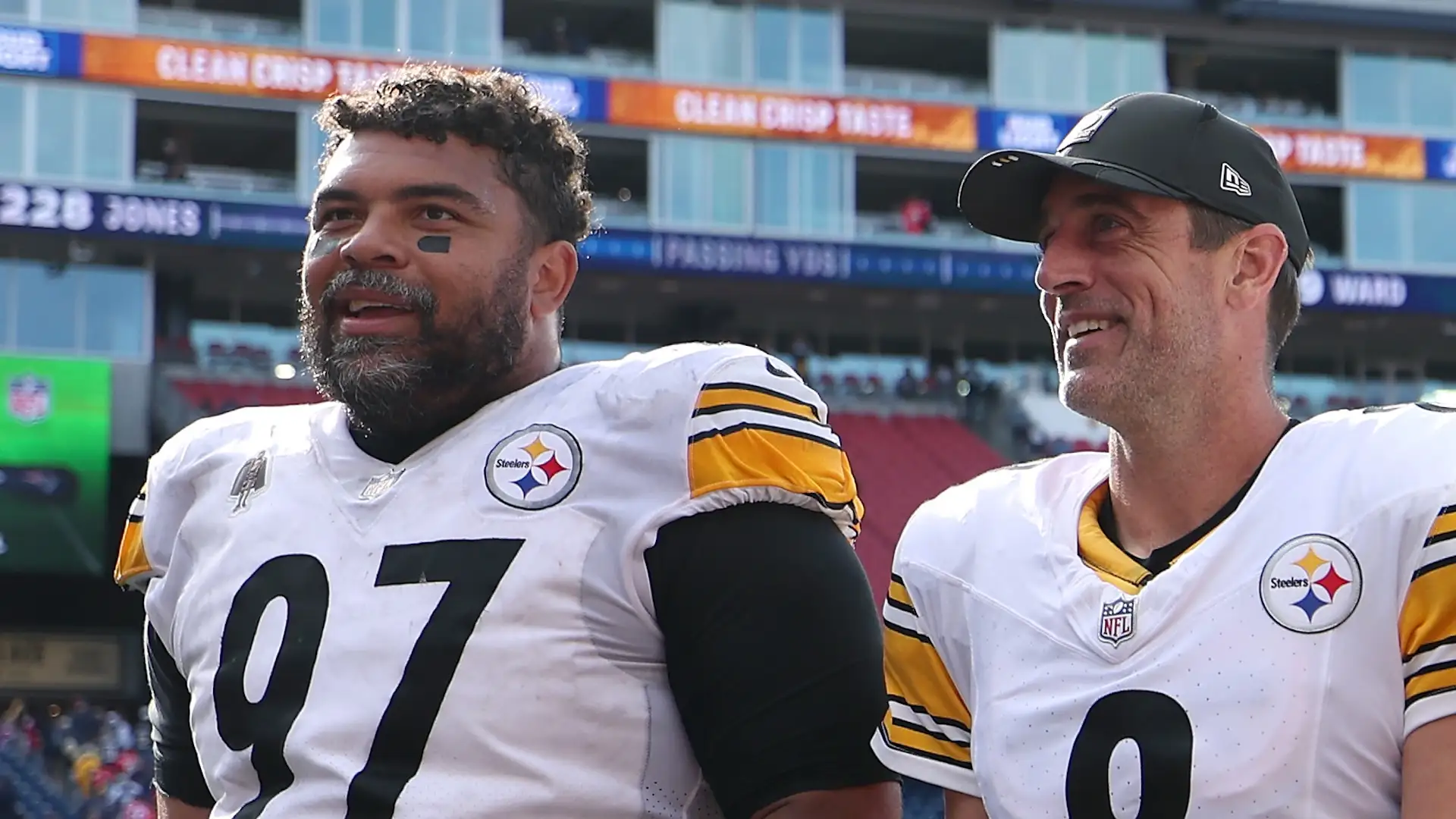 Steelers' Cameron Heyward Fires Message to Aaron Rodgers
