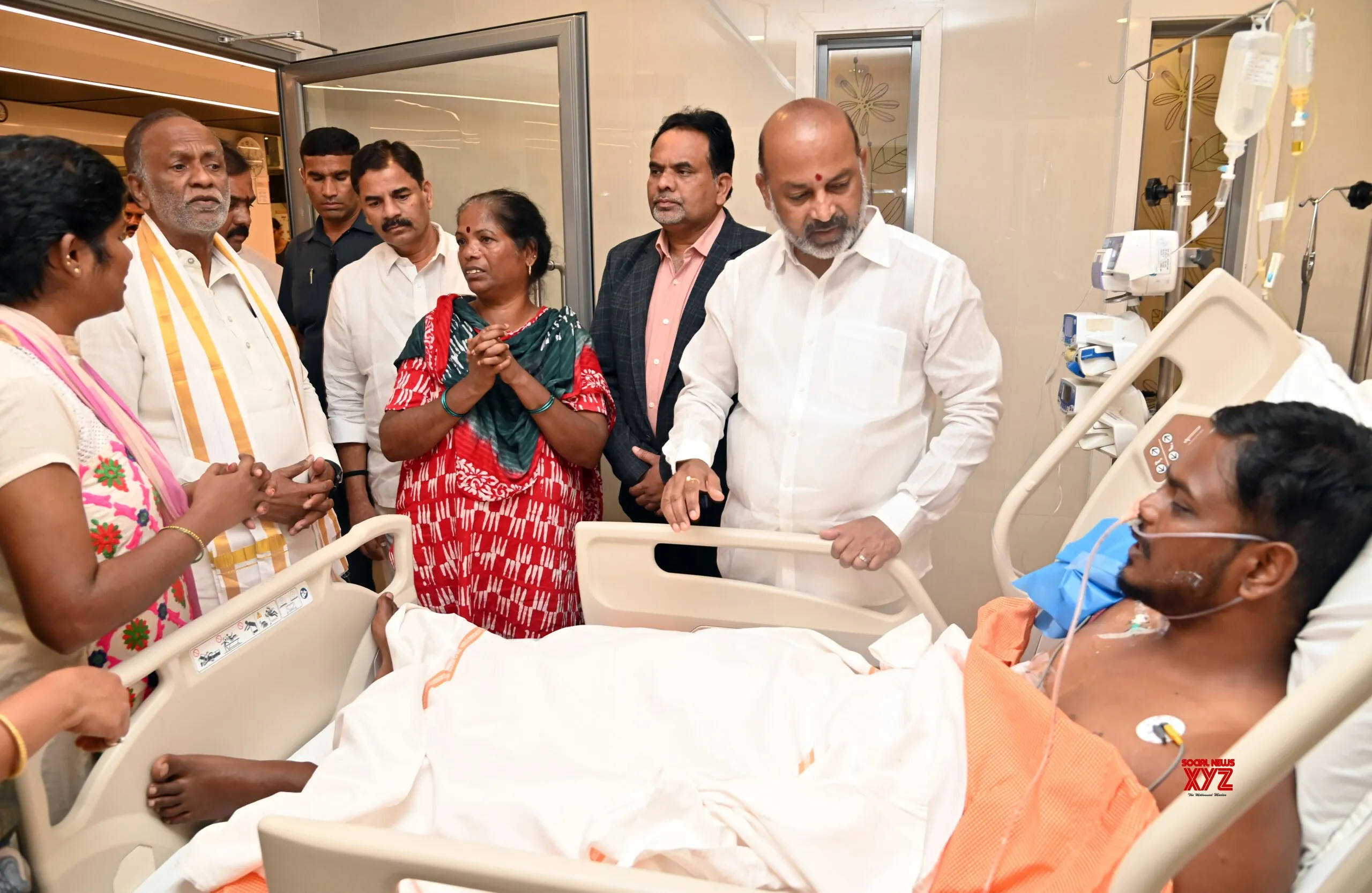 Hyderabad: Bandi Sanjay Kumar Visits Injured Victim #Gallery