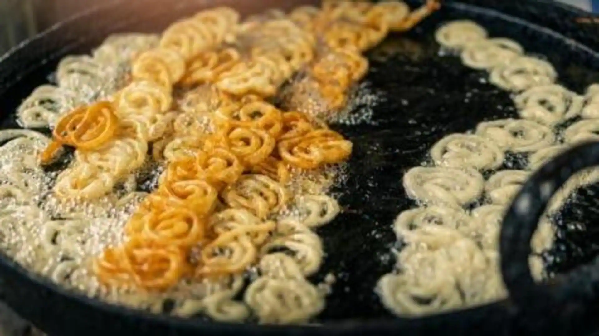 FSSAI issued notice over cooking oil reuse rule violations