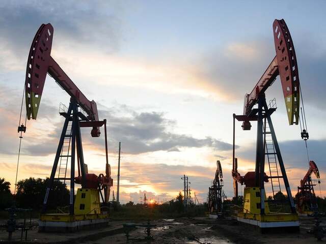 Oil prices fall