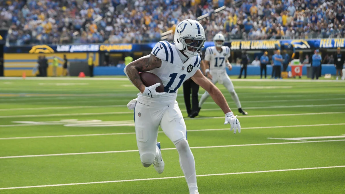 NFL picks against the spread, money line and over/under for Week 8 from self-learning AI