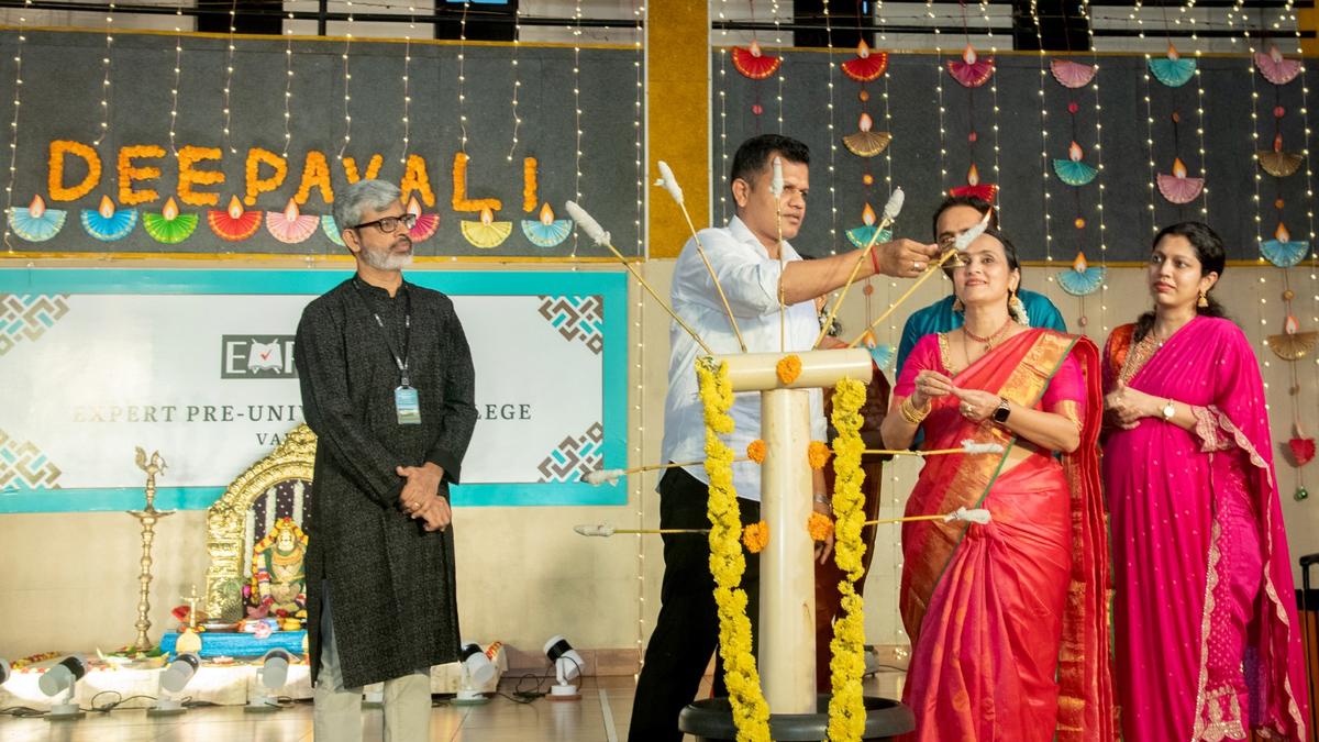 Expert PU College in Mangaluru celebrates Deepavali