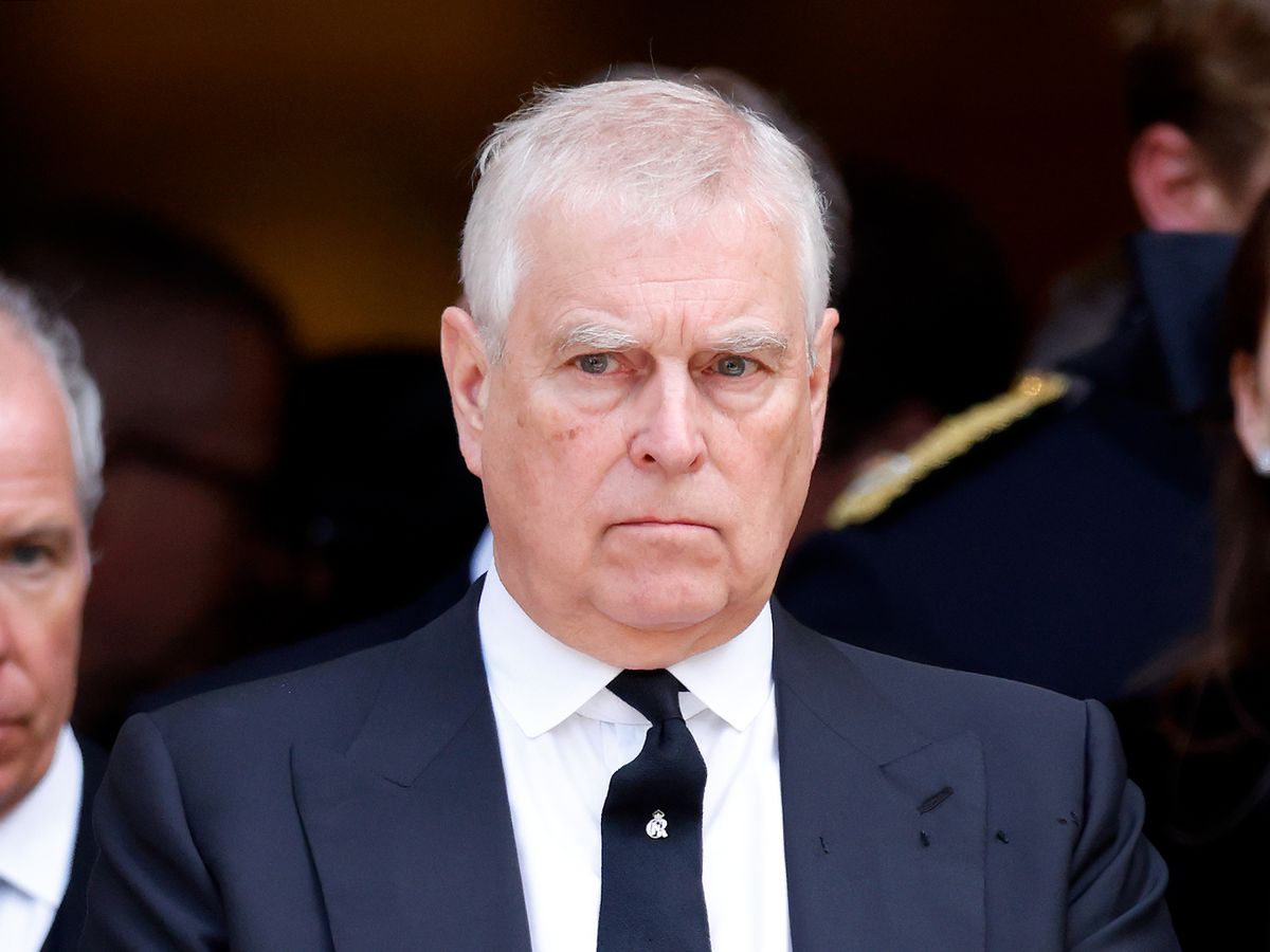 Disgraced Prince Andrew offered Abu Dhabi palace as he faces losing royal lodge
