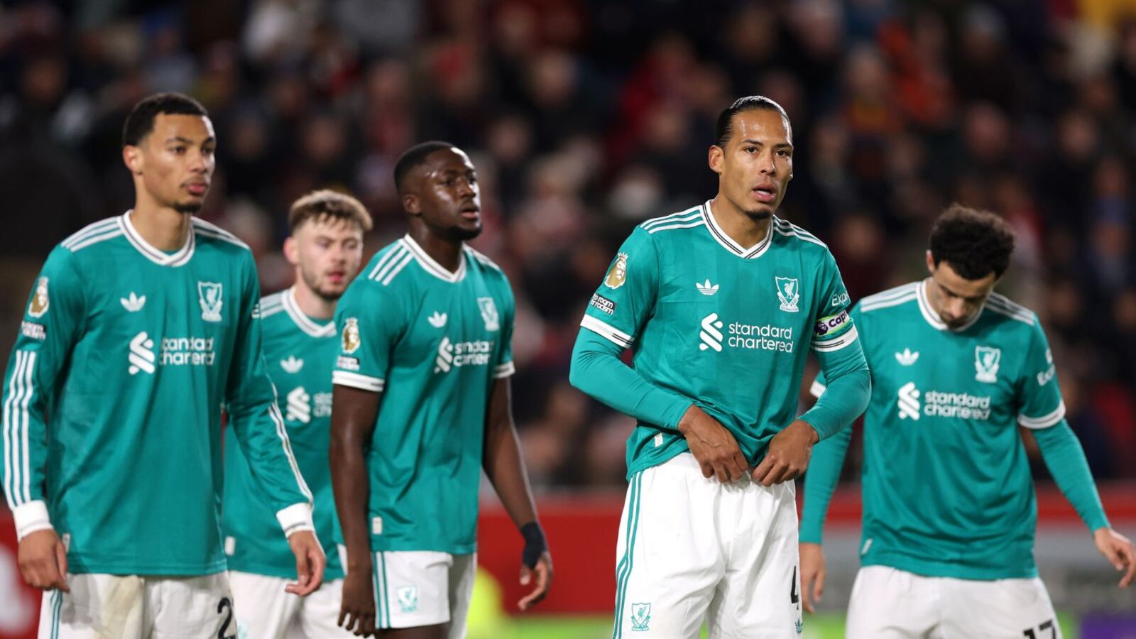 Carragher names 'crisis' problem Liverpool must fix after fourth straight defeat