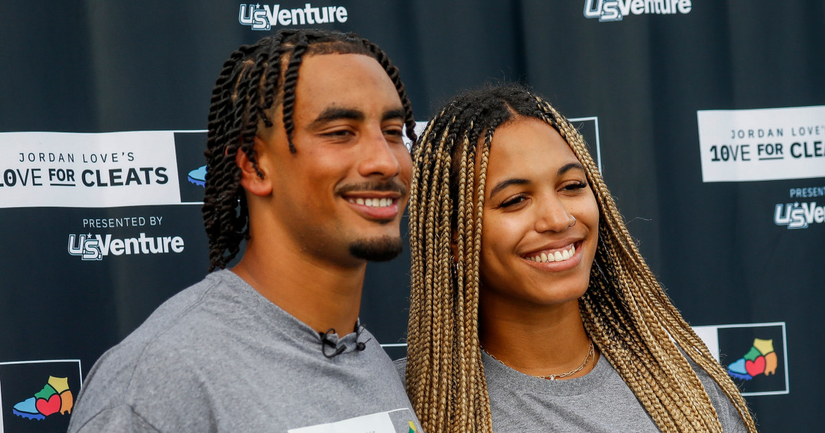 Jordan Love's Wife Ronika Stone Sends Personal Message to Packers QB