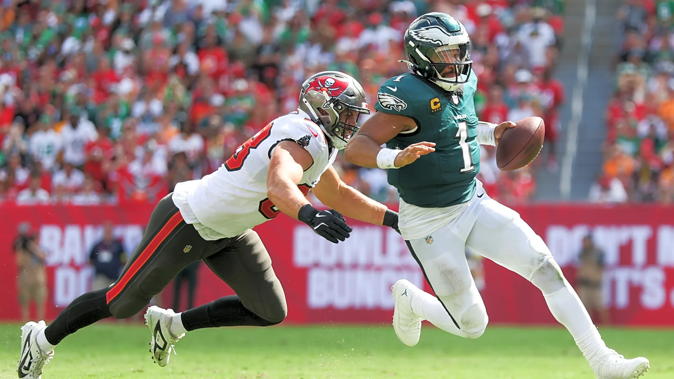 Anthony Nelson Has A History Of Making Impact Plays For The Bucs