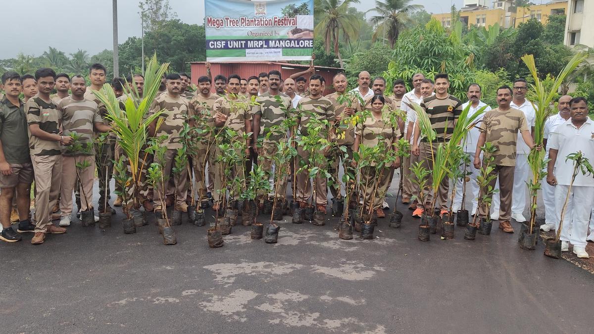 Over 5,000 saplings distributed under ‘Ek Ped Maa Ke Naam-2.0’ in Mangaluru