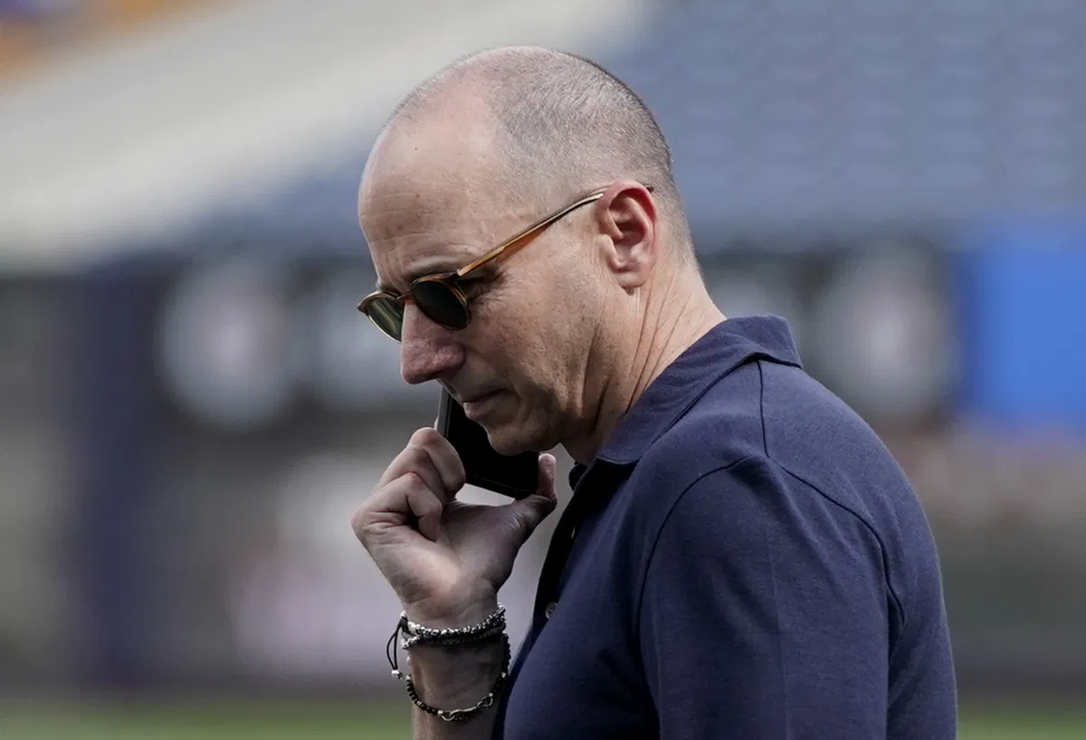 Yankees Turn the Table on Mets With Epic Steal Involving Discarded NY Coach