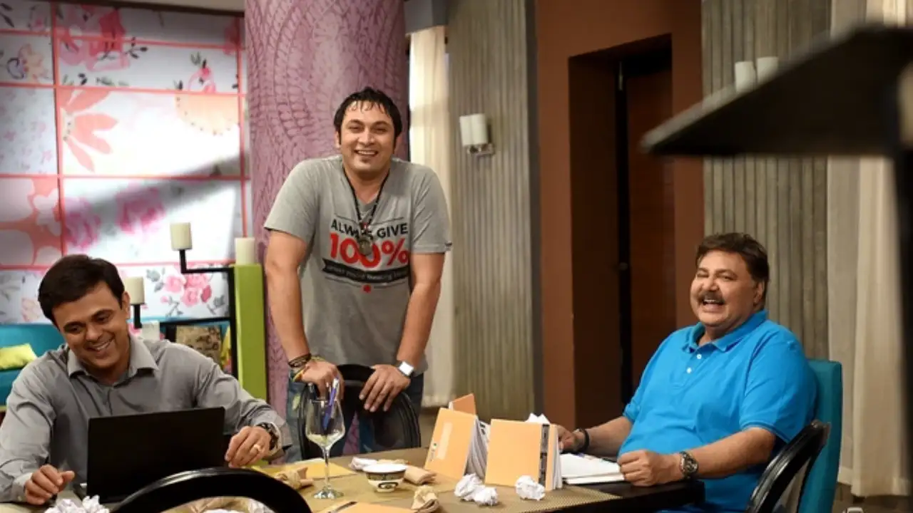 Satish Shah's Sarabhai Vs Sarabhai Co-Star Sumeet Raghvan Bids Actor Tearful Farewell: Indravadan Ek Hi Hai...