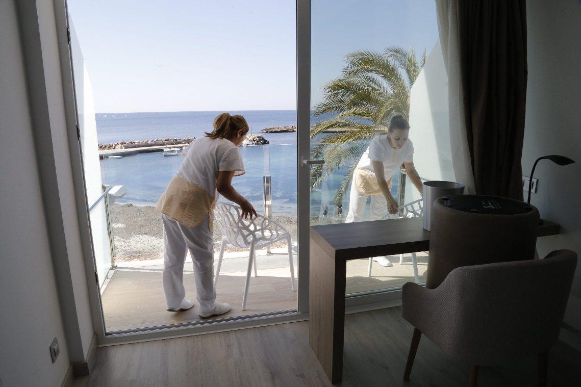 Good tourist season with Balearics employment outstripping the rest of Spain