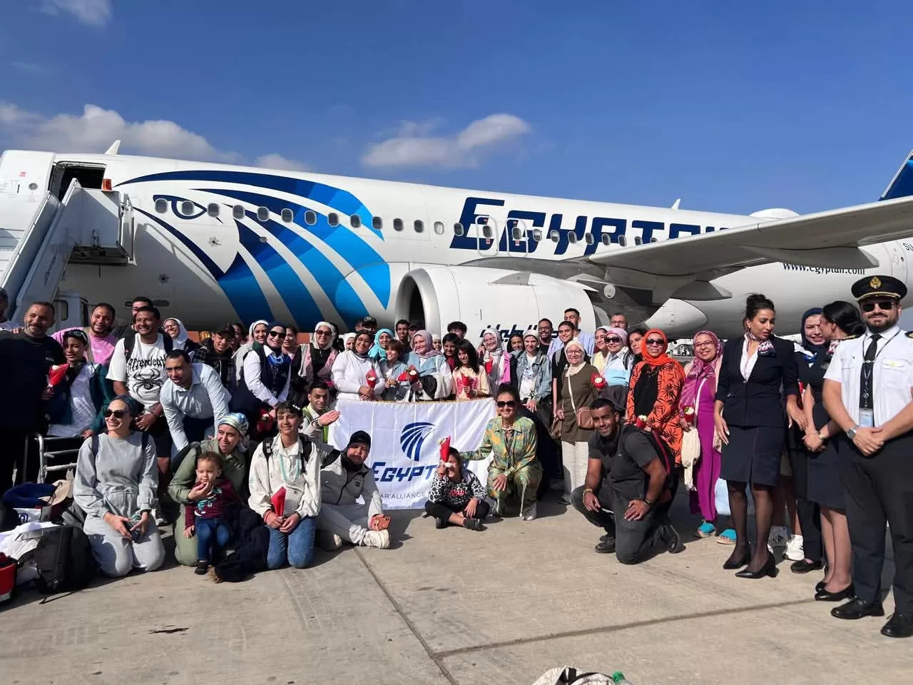EgyptAir welcomes 57357 children upon their return from Aswan