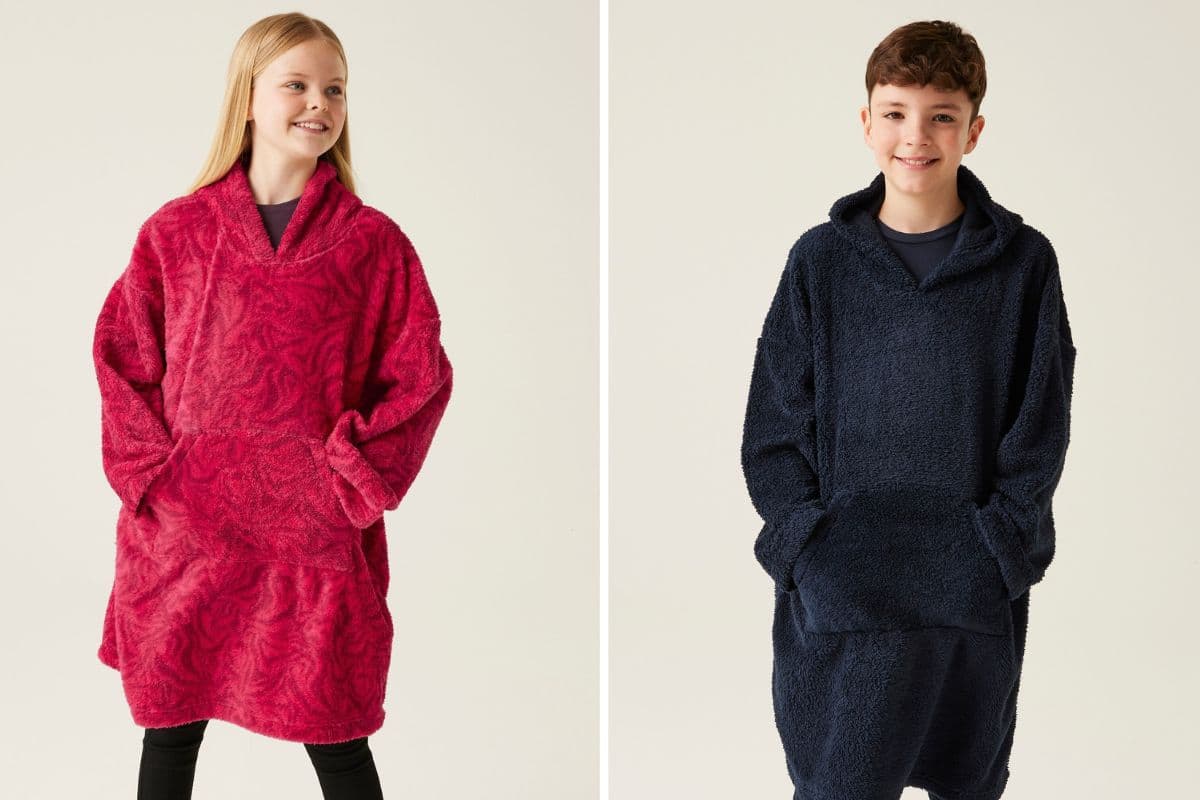 The Regatta Kids' cosy poncho is the must-have winter essential for movie nights and gaming marathons