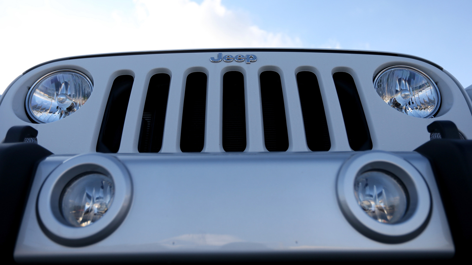 This Used SUV Is Considered One Of The Cheapest Manual 4WD Options