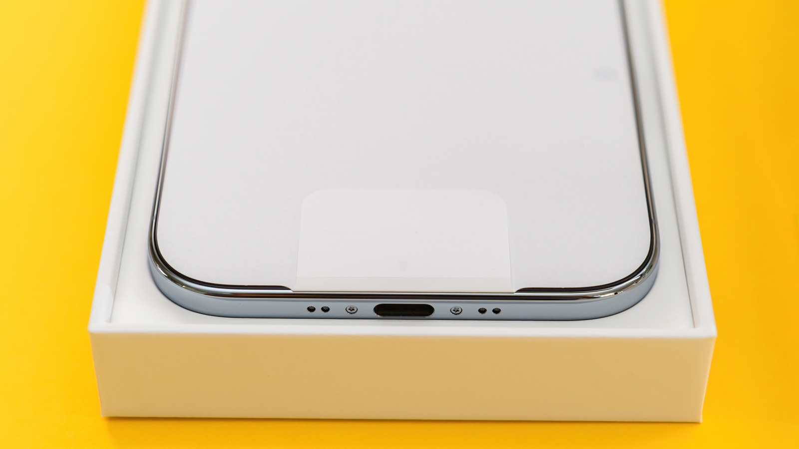 The Right Way To Clean Your Phone's USB Port (According To Asurion)