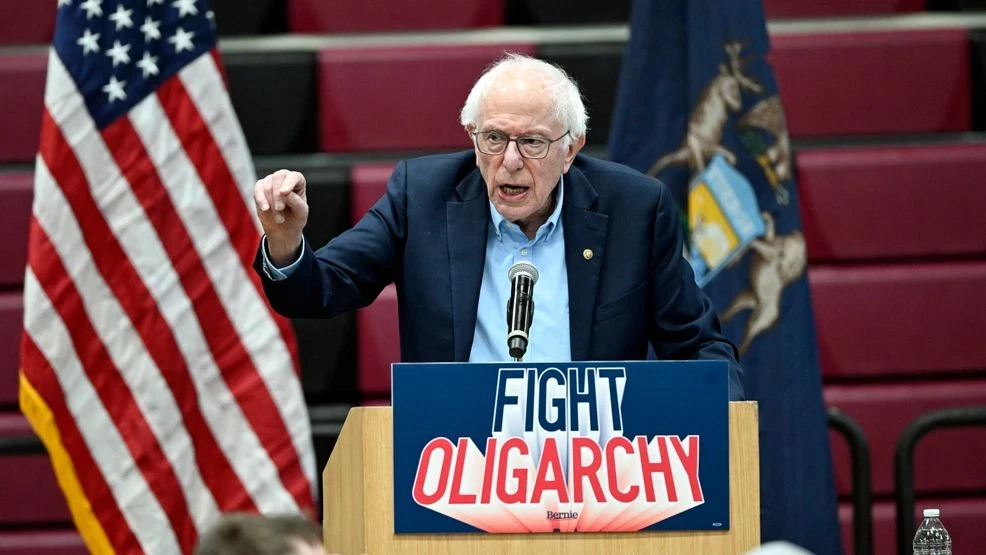 Sanders breaks with Democrats, praises Trump’s border policy on podcast