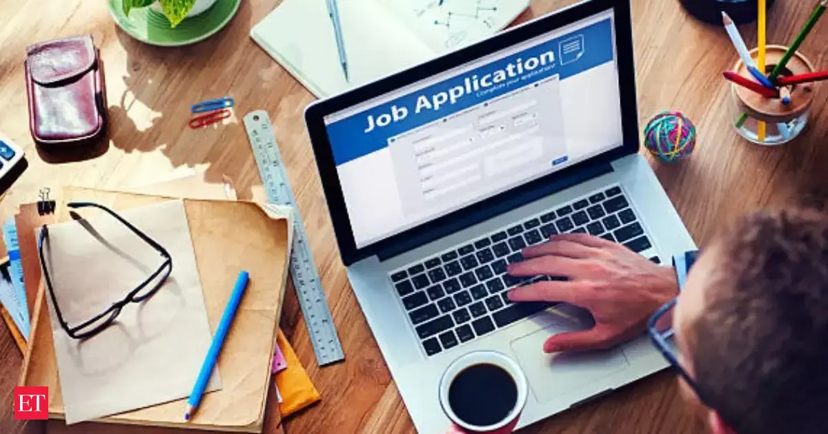 Desk jobs vs Field jobs: It's a never-ending debate as people can’t agree on the ideal work life