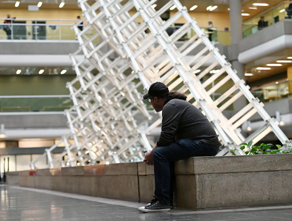 «Tu n’es pas fou»: comment ChatGPT a mené ce Québécois sans histoire à l’hôpital psychiatrique