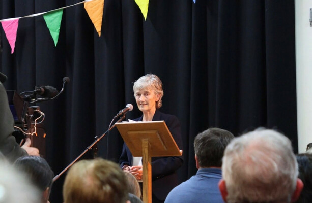 Connolly go maith chun tosaigh sna ceantair Ghaeltachta