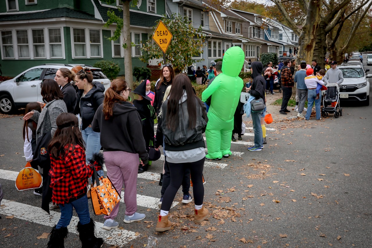 Halloween 2025 NYC forecast: Rain and wind could impact trick-or-treaters