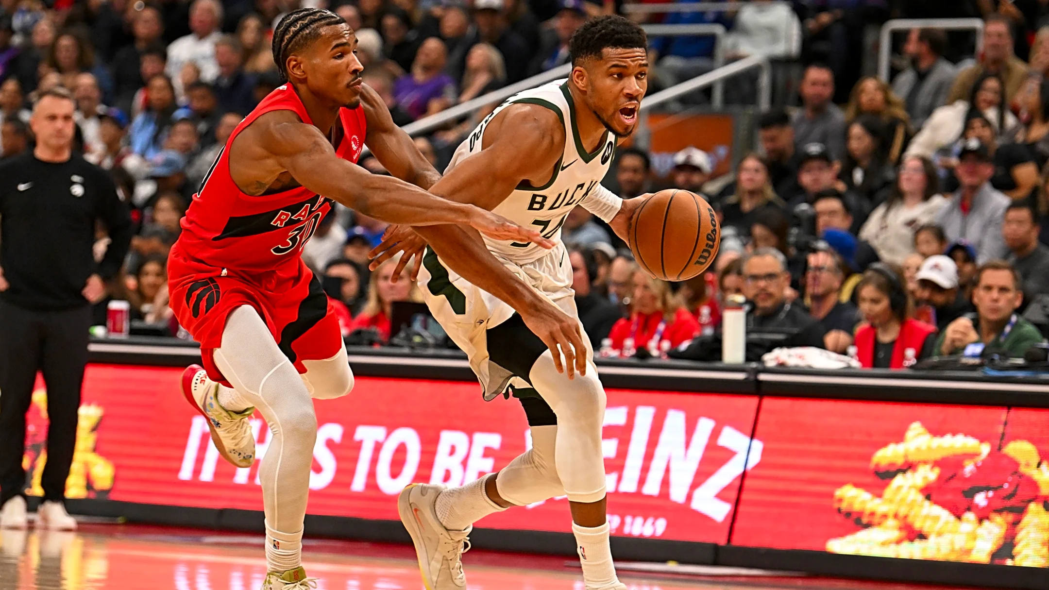 Giannis Antetokounmpo becomes first to post 60-30-10 in first 2 games