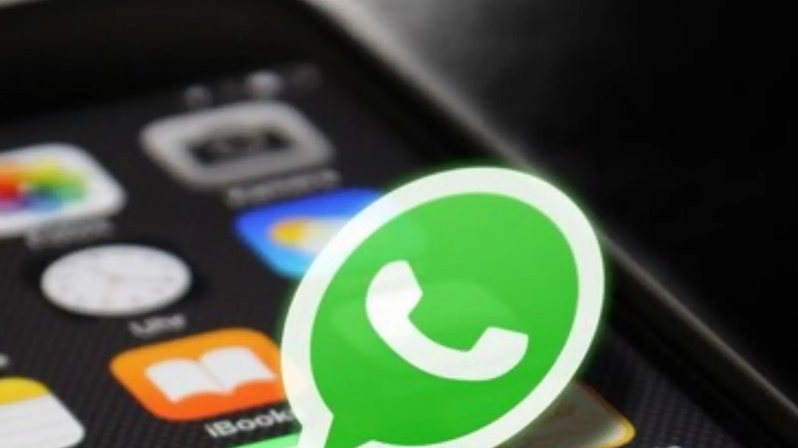 ‘Chai Peeyega?’ Desi Mom Discovers Voice Note Feature On WhatsApp, Son Says ‘We Were Literally In Same Room’