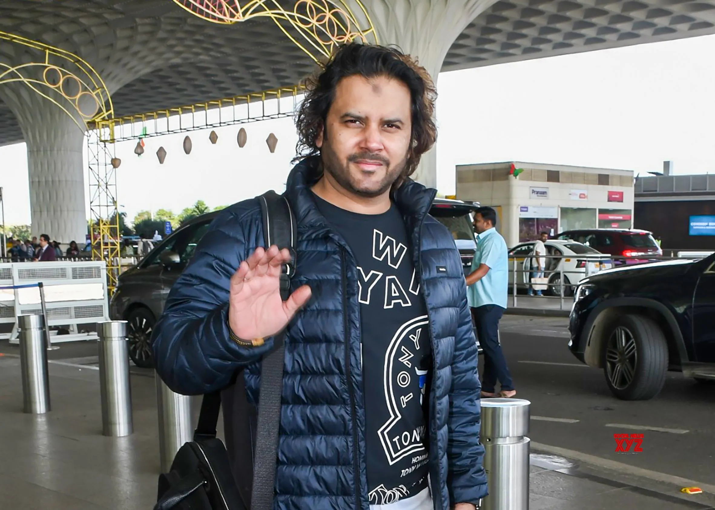 Mumbai: Javed Ali Spotted at Airport #Gallery