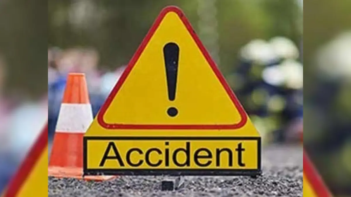 7 Injured After Bus Carrying 17 Overturns in Telangana's Ranga Reddy