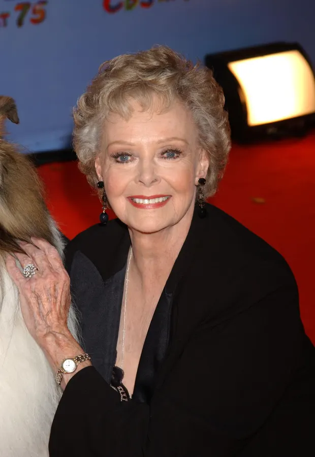 June Lockhart, ‘Lost In Space’ And ‘Lassie’ Actress Dies at 100