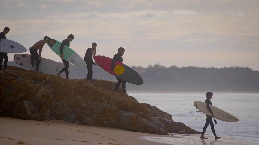 How surf lessons helped Indigenous teenagers find a connection to country