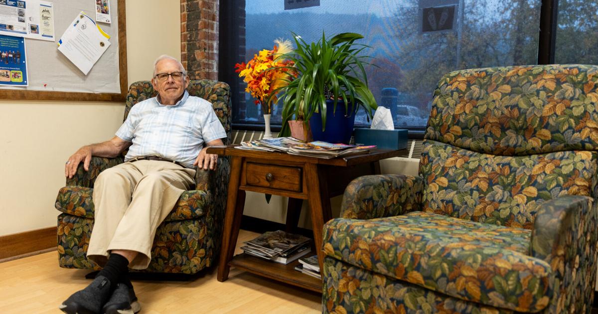 As insurers drop Medicare Advantage plans, seniors scramble for coverage