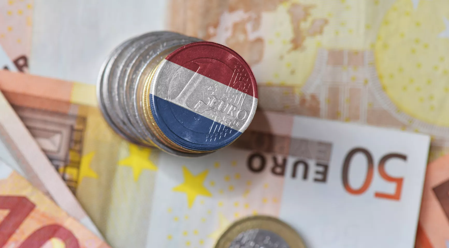 Dutch consumer spending rises slightly, ING data shows