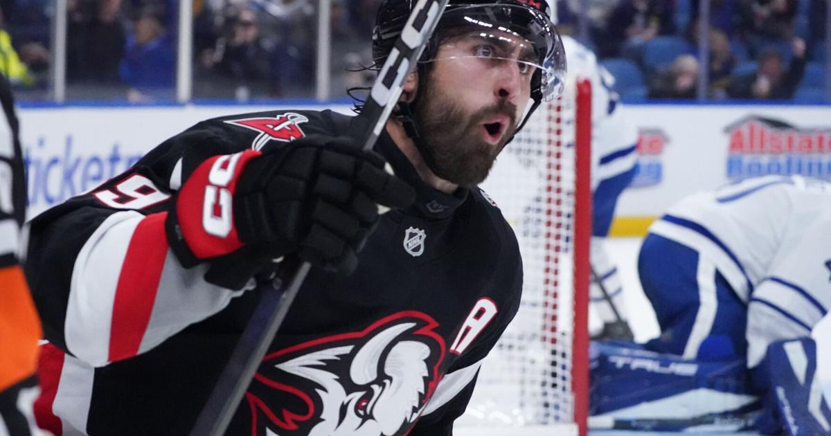 Mike Harrington: Creaky Atlantic Division full of struggling teams is exactly what Sabres need