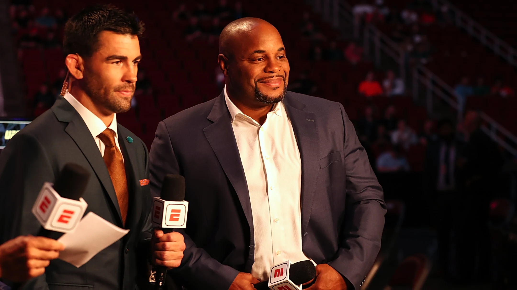 ‘I love that’… Daniel Cormier praises referee for bold call after ‘blatant’ cheating at UFC 321
