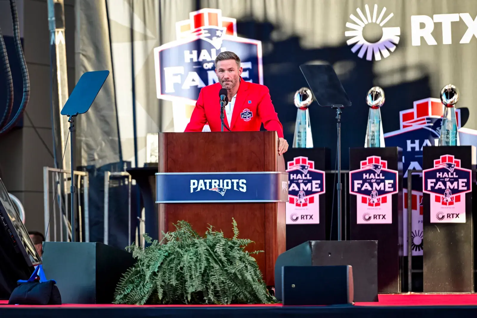 Patriots Legend Julian Edelman Declares He'd Want To Play For Mike Vrabel