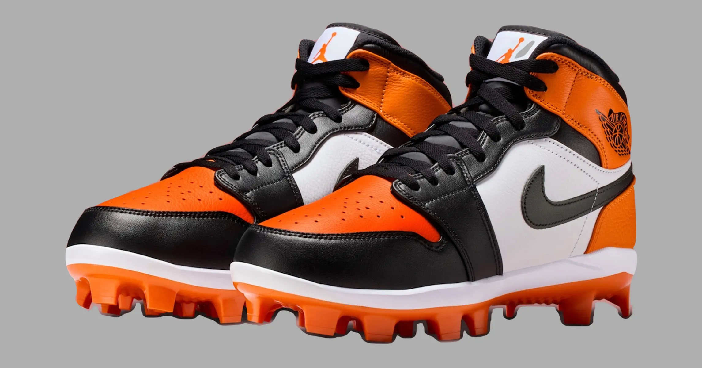 The Air Jordan 1 “Shattered Backboard” Gets A Baseball Makeover