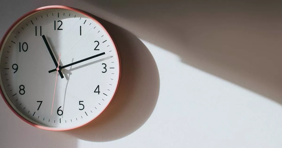 Irish households urged to make 15-minute change before clocks go back for daylight savings