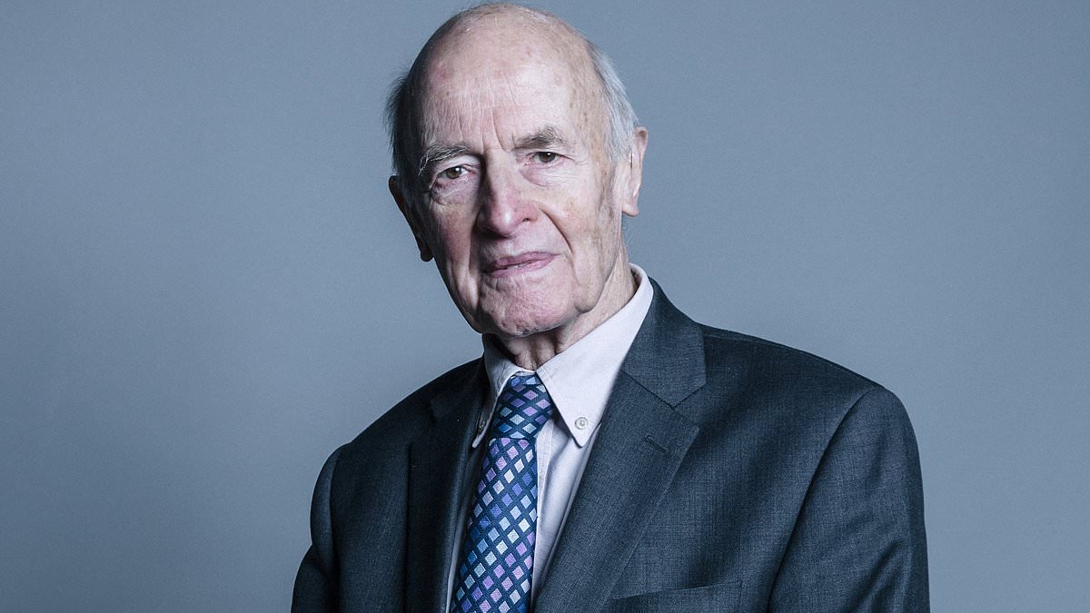 Liberal Democrat peer Lord Taverne who quit Labour in row over Europe dies aged 97