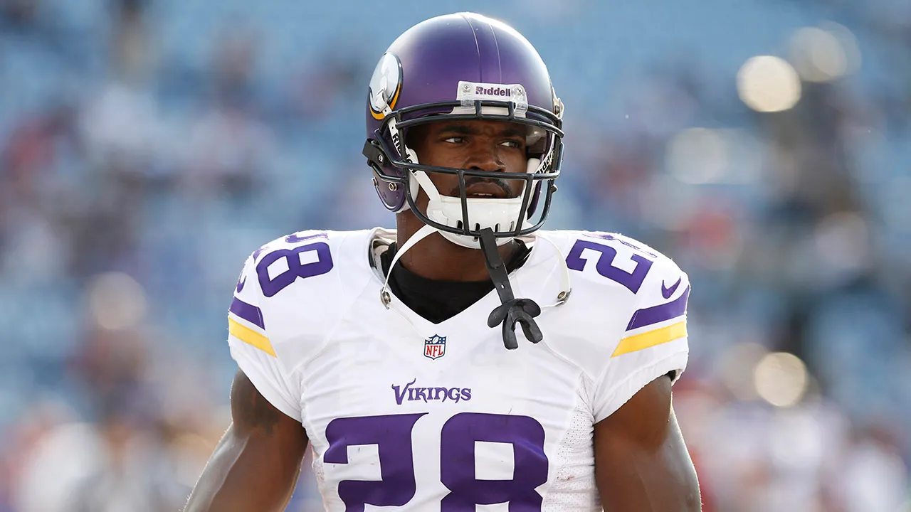 Adrian Peterson arrested on DWI charge
