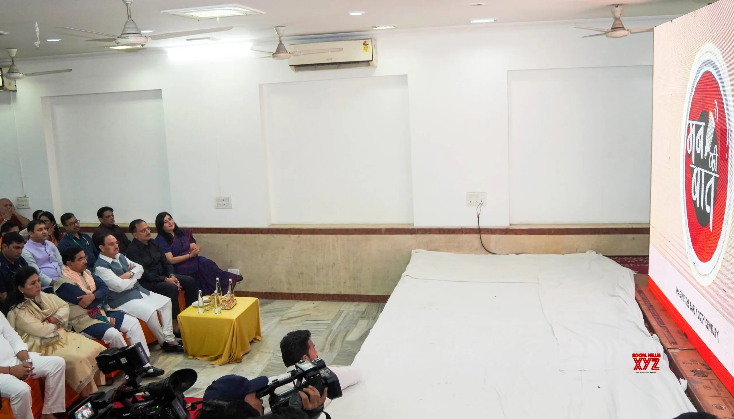 New Delhi: Leaders Tune in to PM’s Mann Ki Baat #Gallery