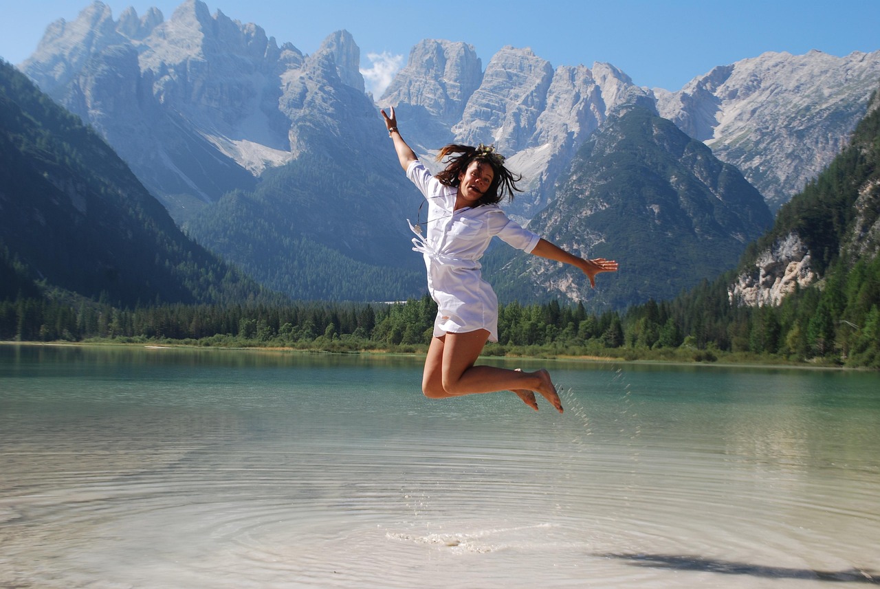 Tap Into the Sober October Trend: Reach 200,000+ Wellness-Driven Readers Ready to Engage!