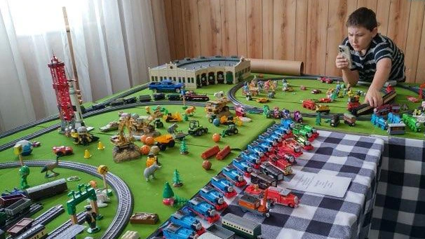 10yo boy holds toy train exhibition to raise funds for sick children