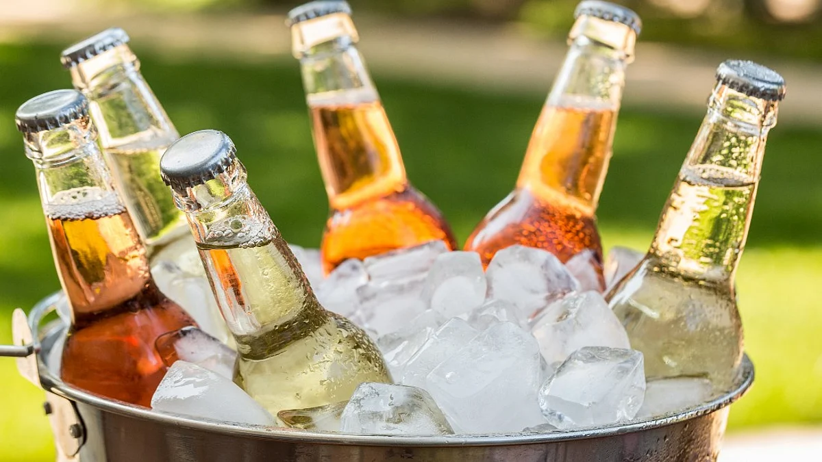 Doctors back mandatory warning labels on alcohol