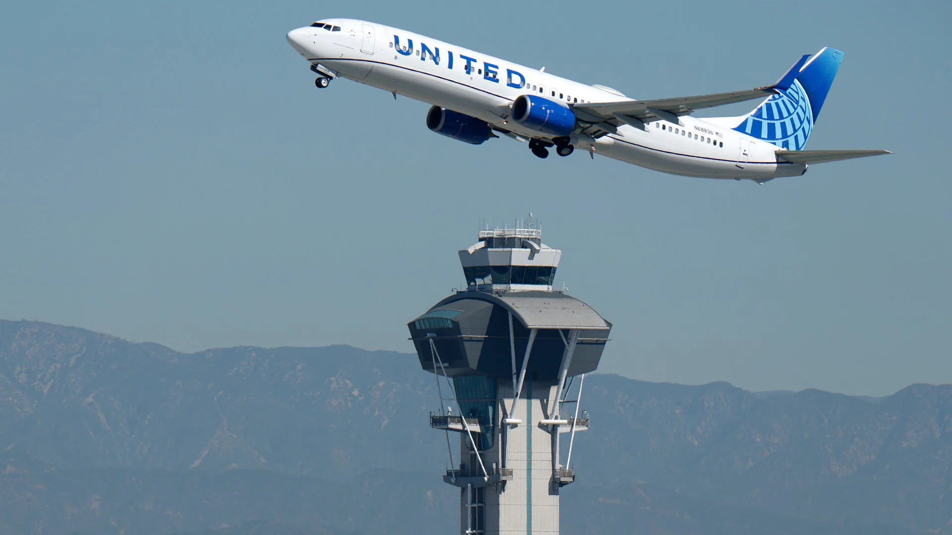 FAA Expert Warns of Air Travel Meltdown Within Days