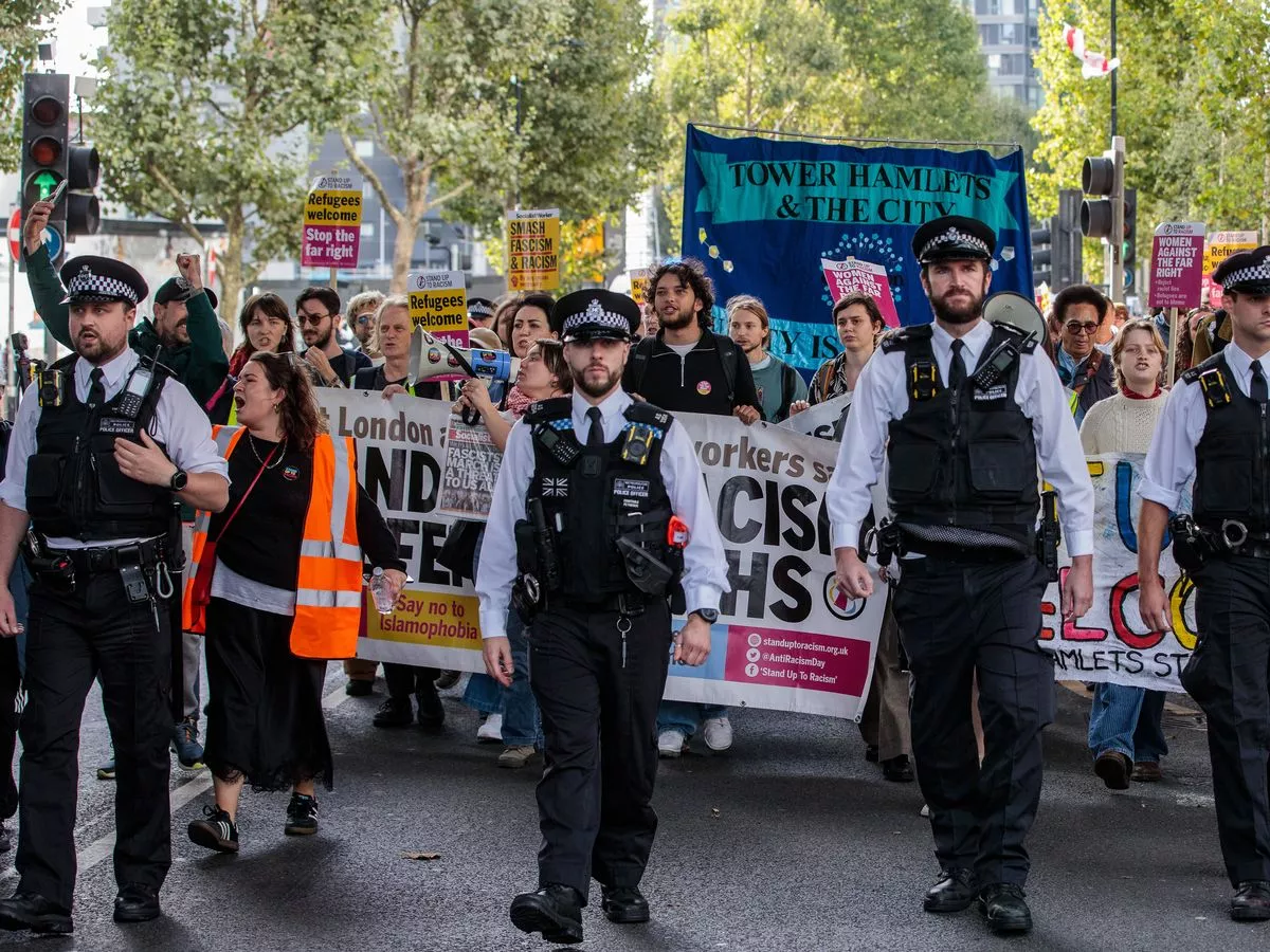 Home Office can end 'failed' asylum hotel system, MPs say