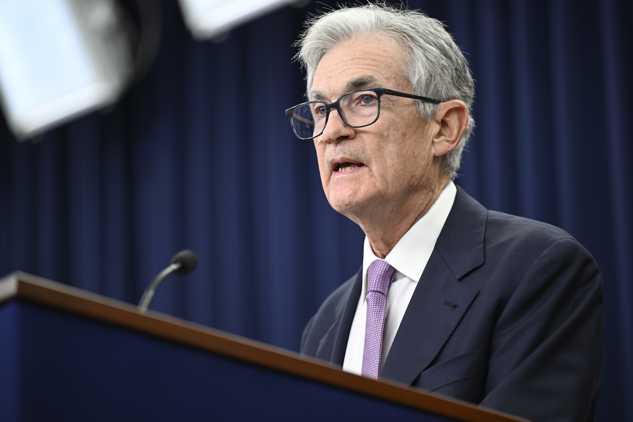 Gold and Silver Are Soaring, and It May Signal a Worst-Case Scenario for Jerome Powell and the Federal Reserve